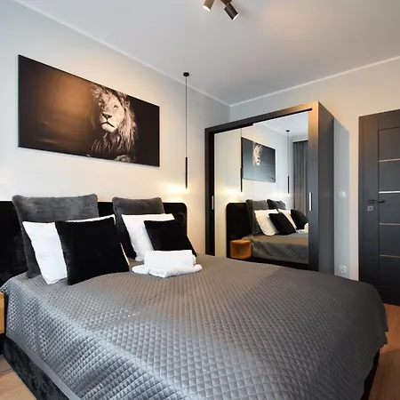 Apartment Premium Black&white By Lookap