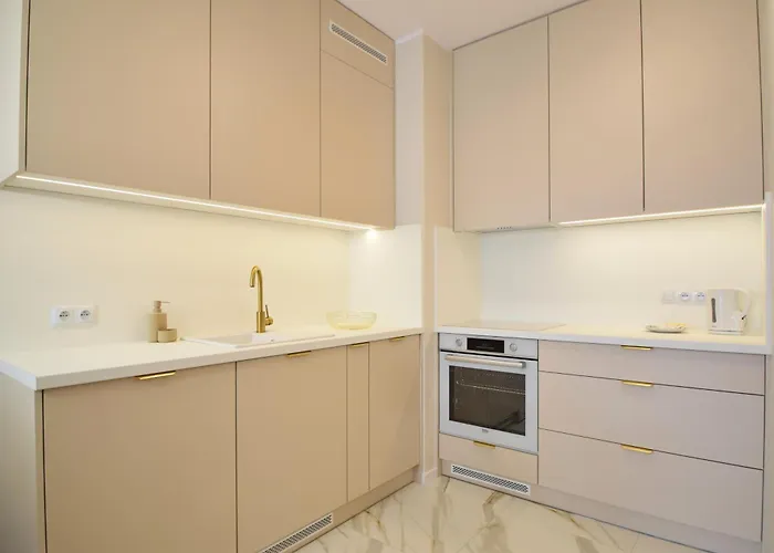 Premium Black&white By Lookap Apartment *